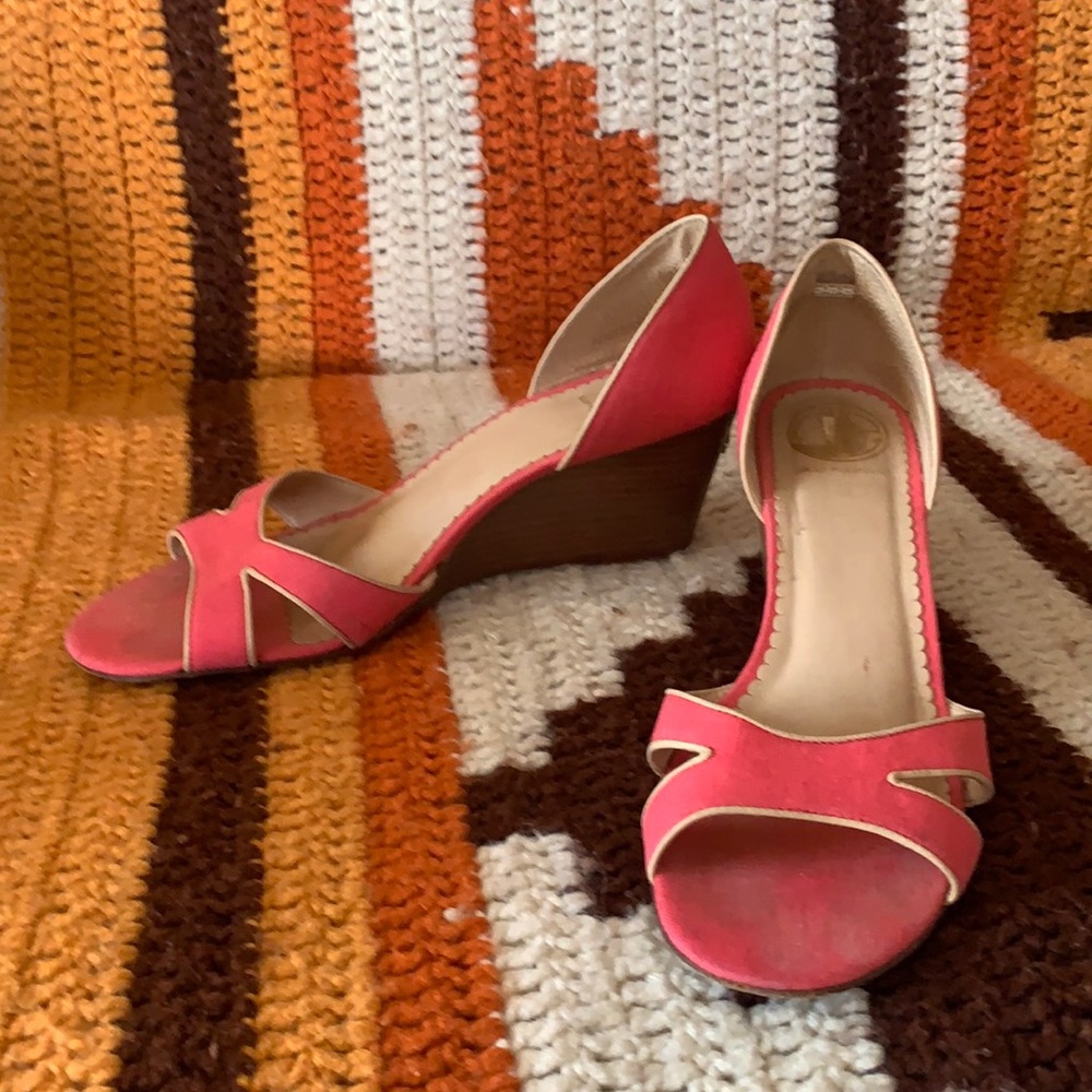 Lilly Pulitzer Pink Wedges Size 9